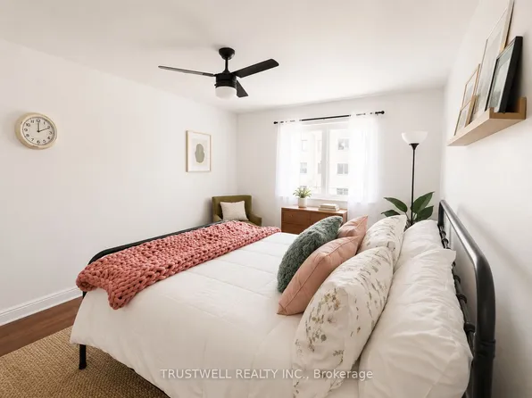 124 Atlantic Ave APT B, Toronto, ON M6K 1X9