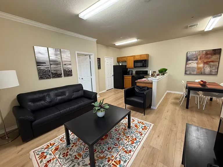 Military Village Apartments — Photo 18