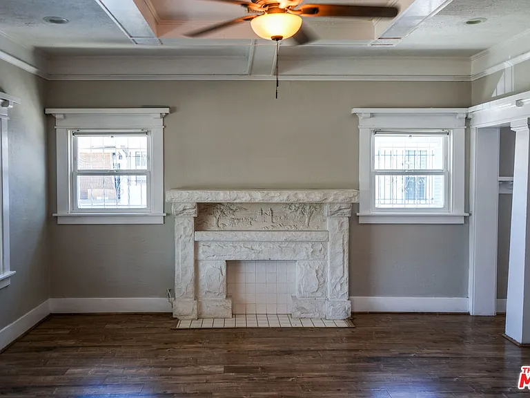 1554 W 46th St — Photo 13