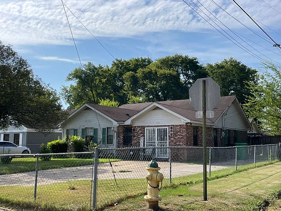 2nd image of 1000 S 10th St