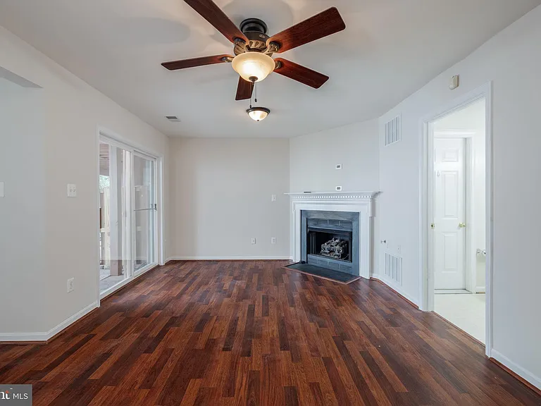 5319 Waldo Dr — Photo 44