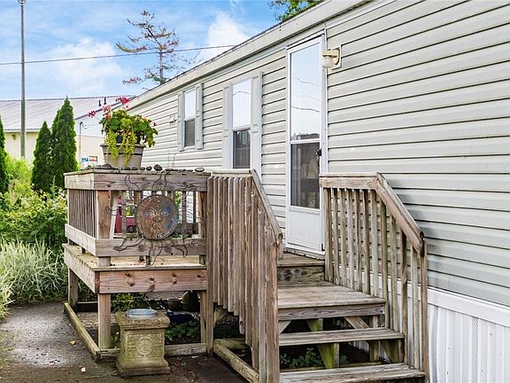 2nd image of 3250 Maysville Pike Lot 43