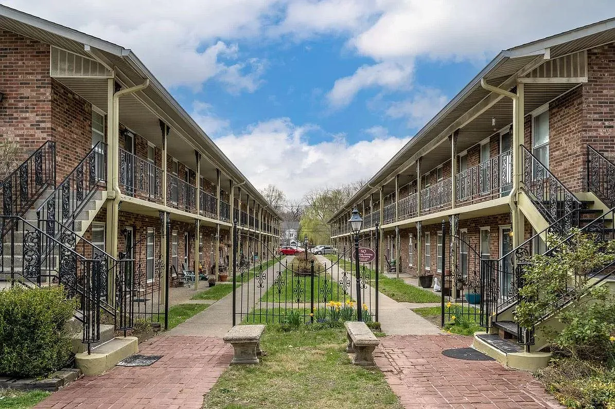 The Montleone Apartments — Photo 2