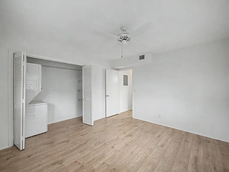 3 Westwood Ave #101E — Photo 10