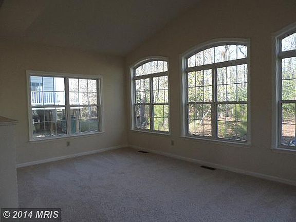 4th image of 29454 Hemlock Ln