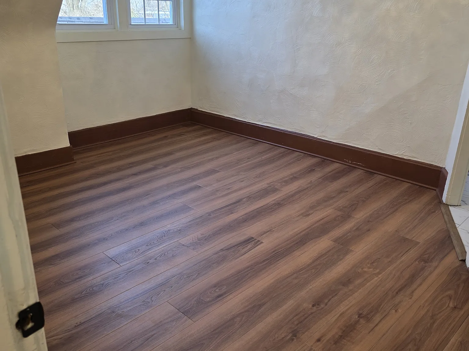727 Hill Ave — Photo 3