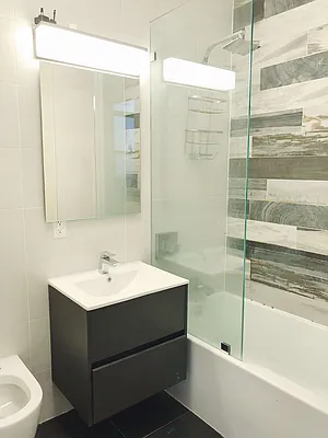 Rented by Manhattan Management LLC | media 59