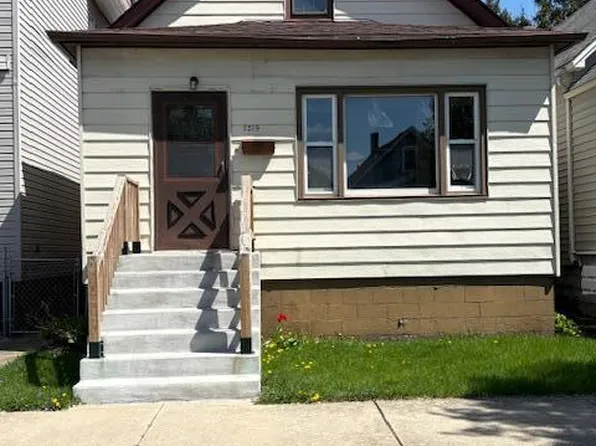 1519 Roberts Ave, Whiting, IN 46394