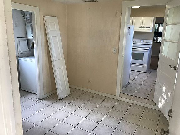 5th image of 2534 39th Ave N