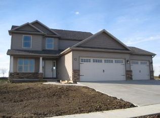 1601 Quarry Rd, Mahomet, IL 61853