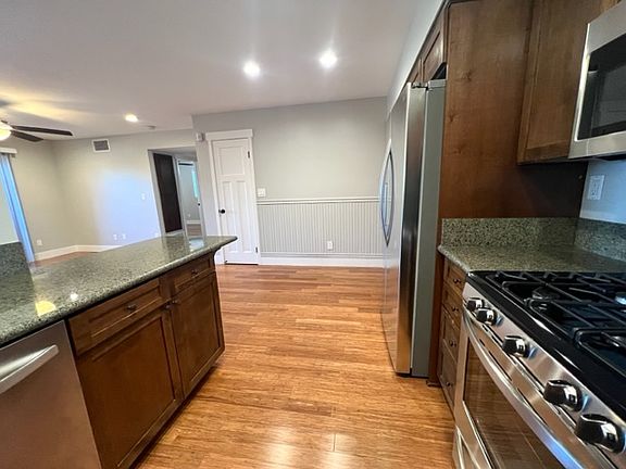 4th image of 3606 State St #6