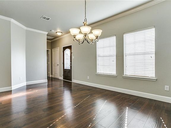 3rd image of 5105 Bluewater Dr