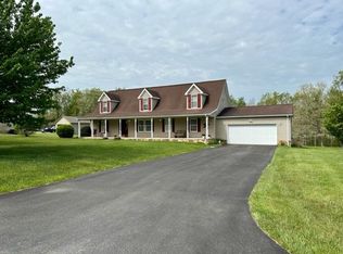 236 Shady Lake Dr, Shady Spring, WV 25918