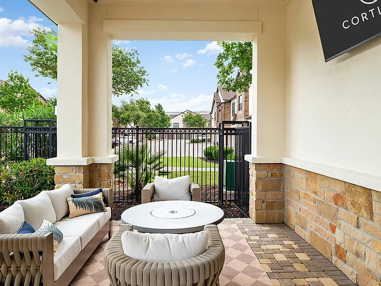 Cortland Sugar Land — Photo 15