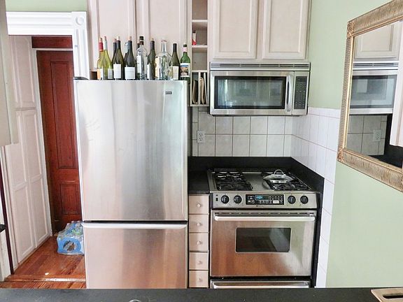 3rd image of 157 N St APT 1