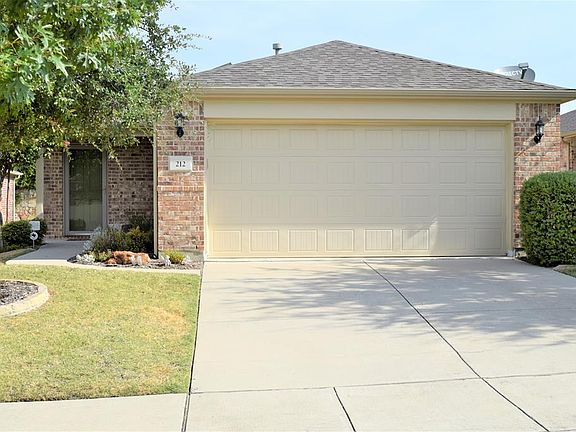 2nd image of 212 N Montague Ln