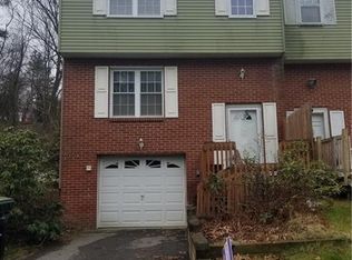 544 Pine Line Dr, Pittsburgh, PA