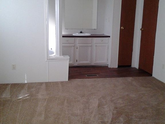 4th image of 709 Victoria Sta Lot A