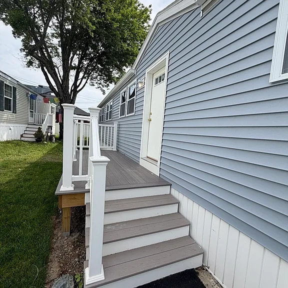 466 Newbury #11 — Photo 3