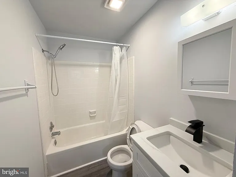 2400 Glengyle Dr #265 — Photo 13