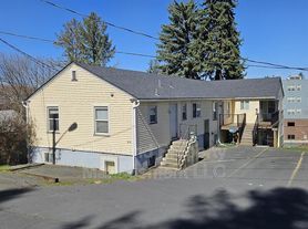 410 SE McKenzie St, Pullman, WA