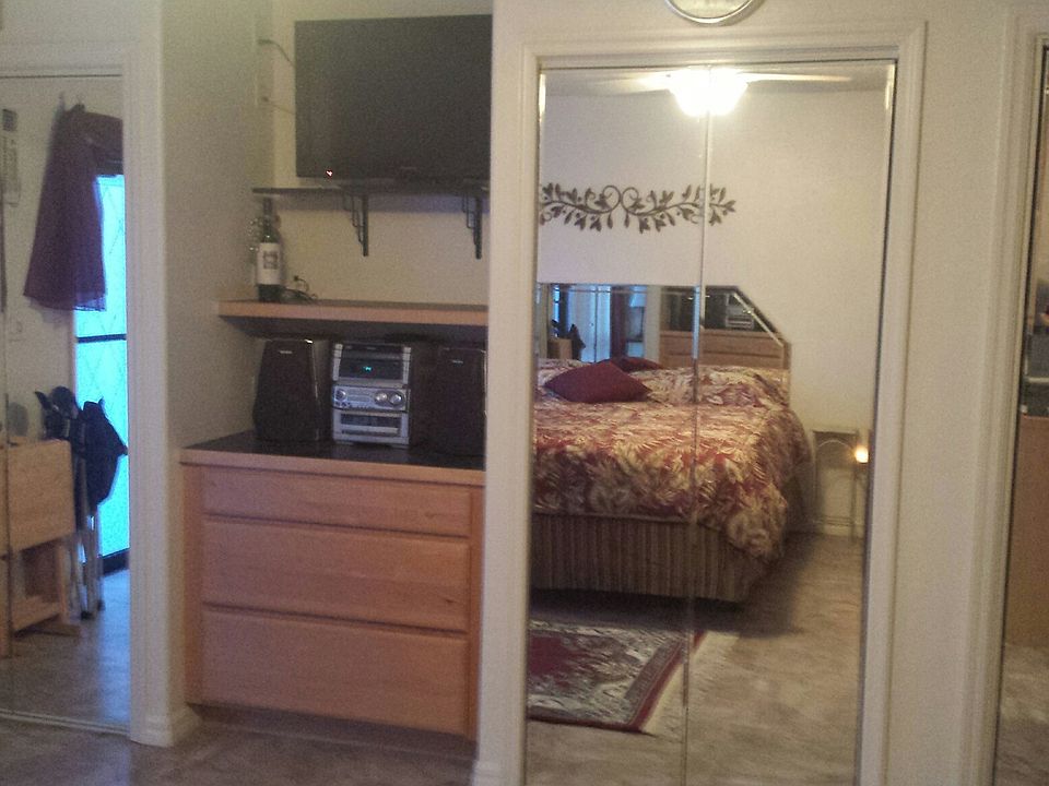 2nd image of 1900 Paradise Lakes Blvd