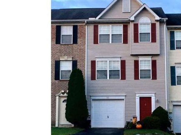 53 Emandan Ln