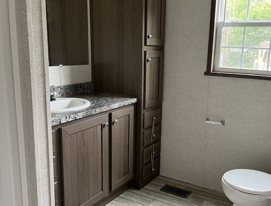 2nd image of 146 Pine Haven Cir