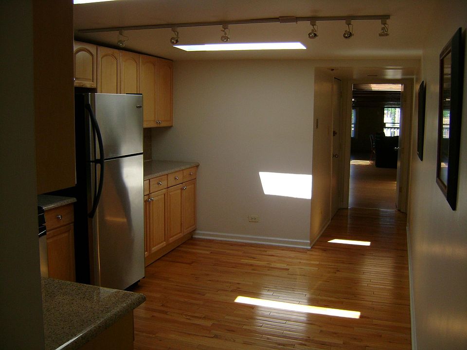 1st image of 2744 N Bosworth Ave