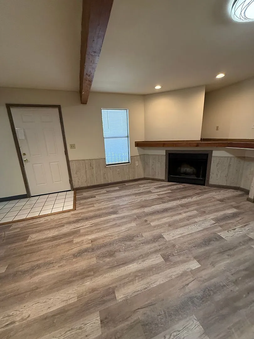 OSU Gateway 4 bedroom 2 full bath apartment — Photo 4