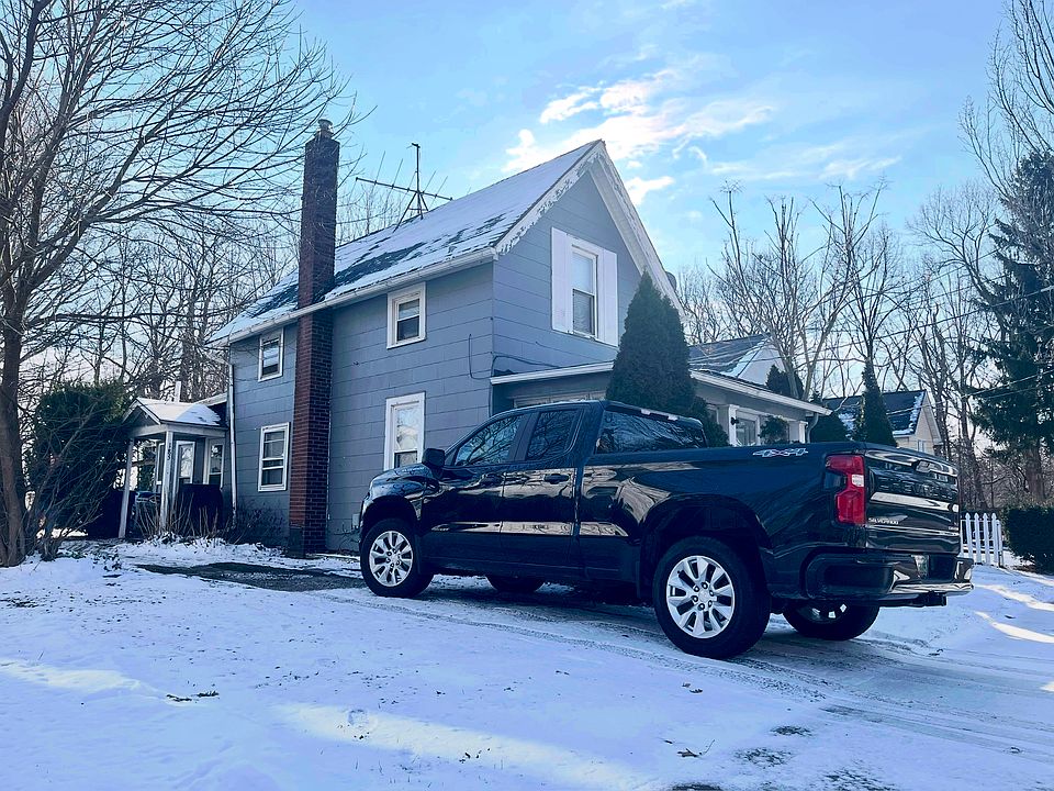 1st image of 185 W South St #1