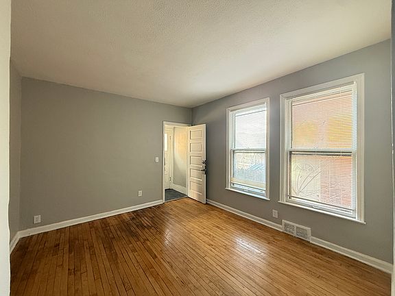 2nd image of 4858 Commonwealth St #2