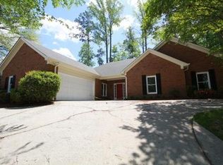 765 Forest Crossing Dr SW, Atlanta, GA 30331