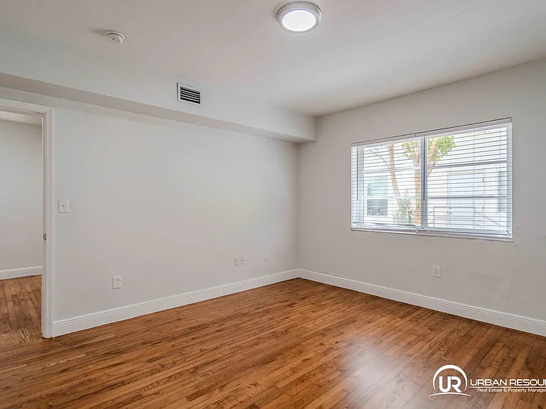 1011 Bay Dr #106 — Photo 22