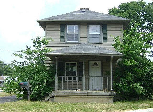1st image of 2405 Berwyck Ave