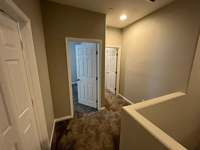845 E Sunset Rd — Photo 21