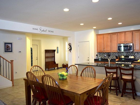 Eat-In Kitchen Area