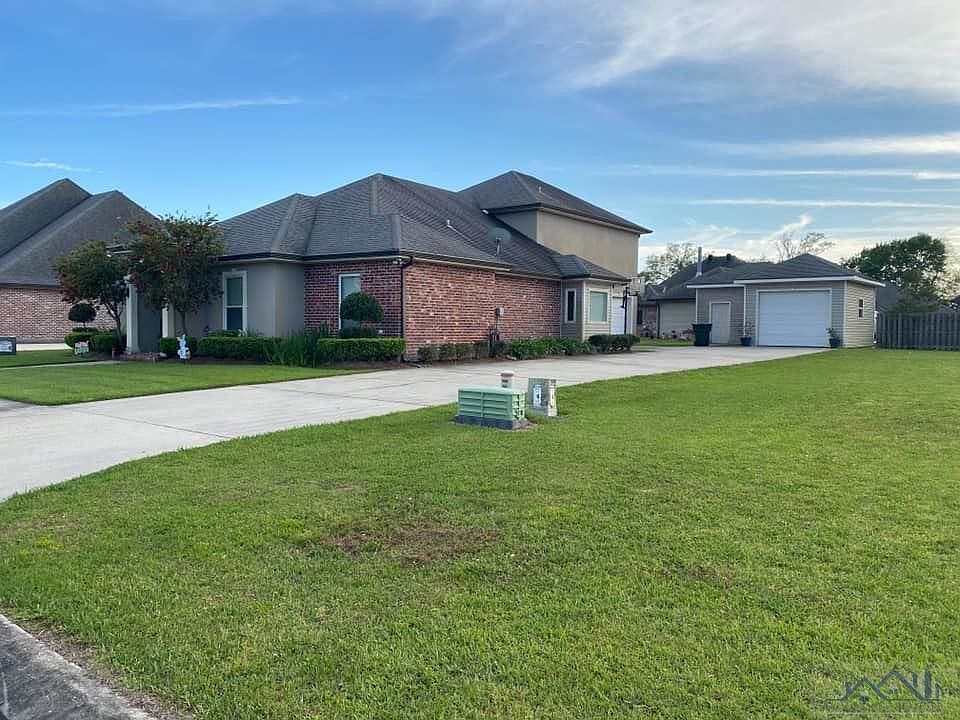 322 Terra Cane Dr, Houma, LA 70360 Zillow