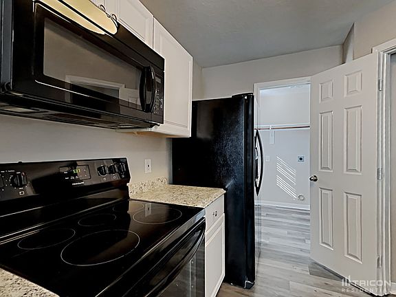 5th image of 12210 Greensbrook Forest Dr