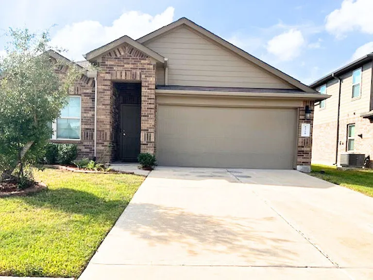 8310 Rose Petals Ln — Photo 1