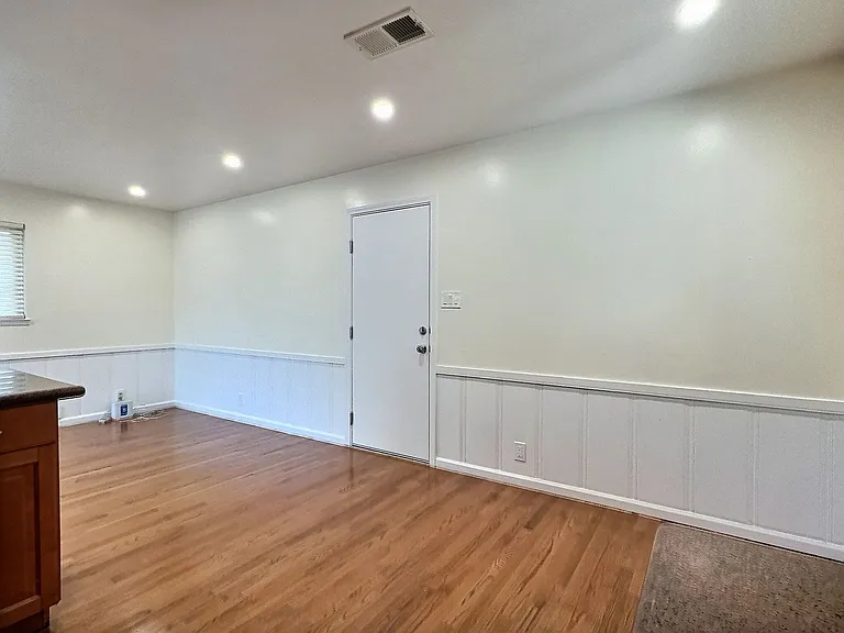 1403 S Blaney Ave — Photo 8