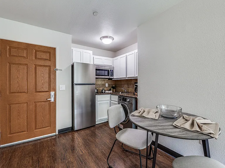 Cozy Kitchen Dining