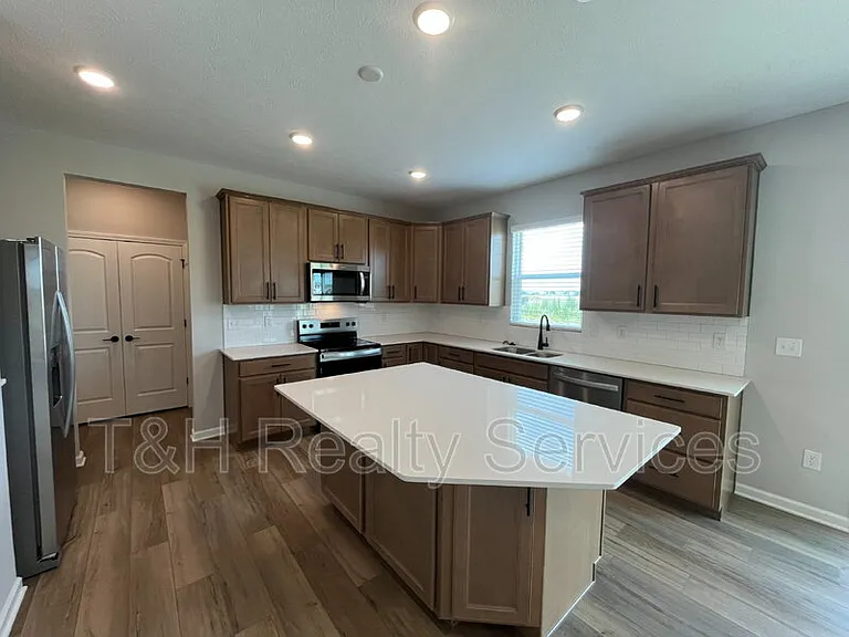 16255 Showdown Rd — Photo 8