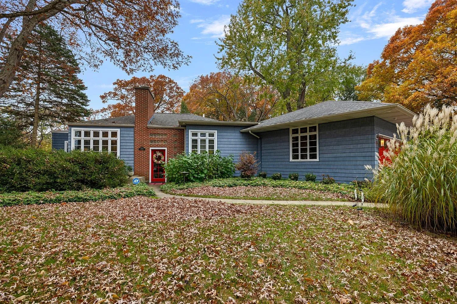 2309 Florimond Dr photo 1