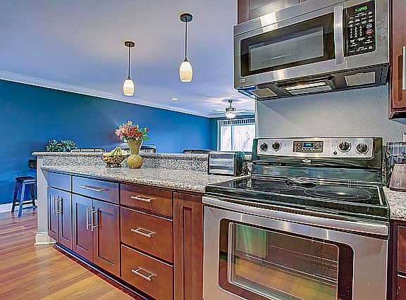 5th image of 552 N Bellflower Blvd Unit 114