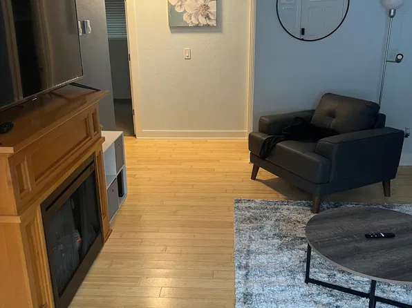 8664 N Willamette Blvd #B, Portland, OR 97203