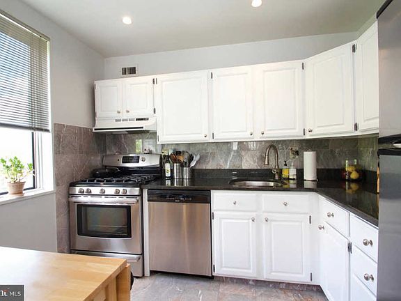 4th image of 4977 Battery Ln #1-802