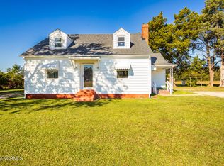 516 McLawhorn Ln, Vanceboro, NC 28586