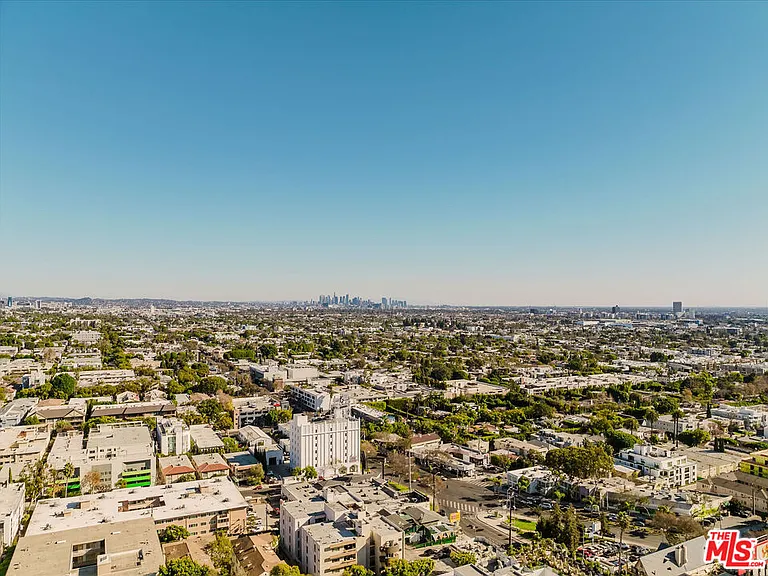 1155 N La Cienega Blvd #1207 — Photo 2