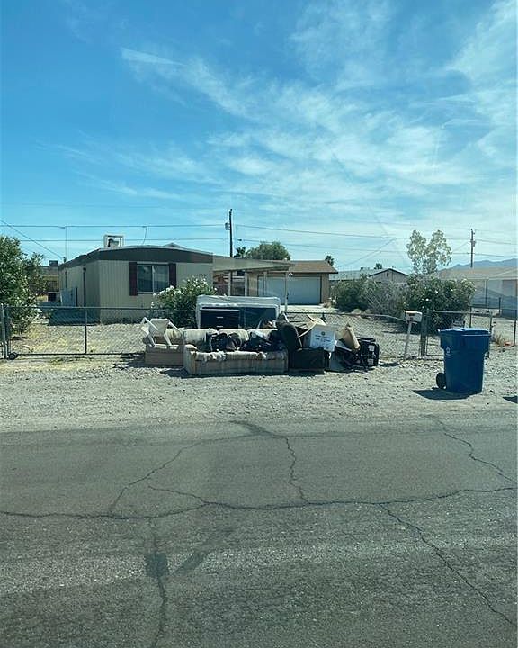 1st image of 1190 Zircon Ave